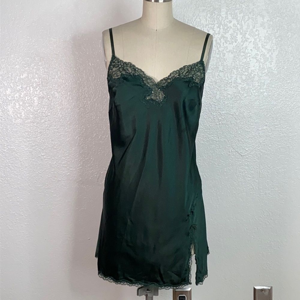 Victoria’s Secret olive green satin slip sexy mini Y2K style  dress L
